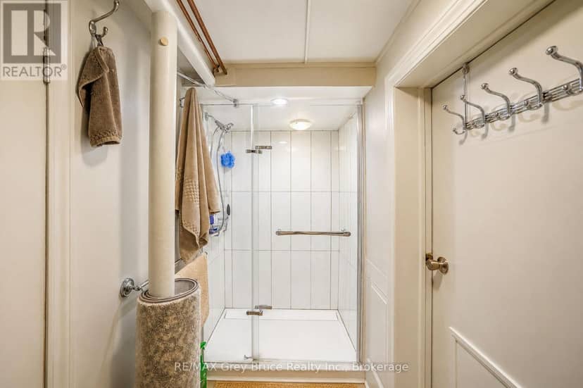 772 3rd Avenue W — photo 33 of 40