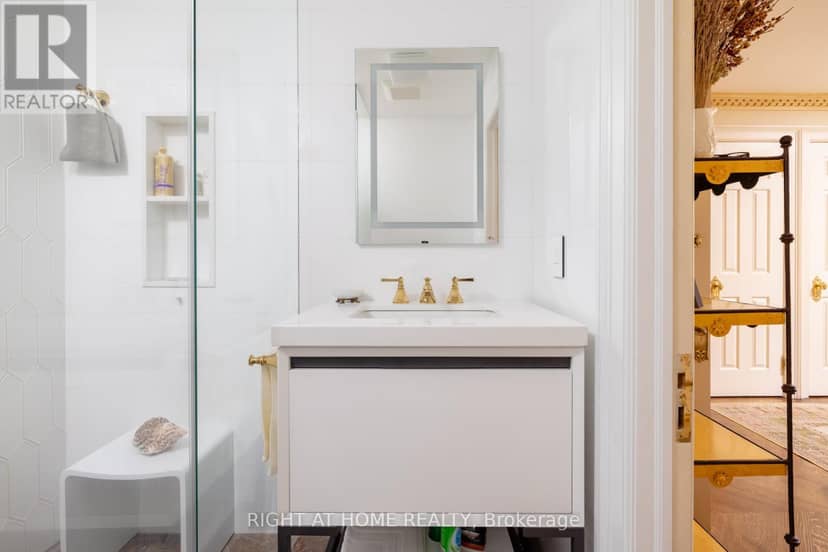 51 Hazelton Avenue — photo 17 of 37