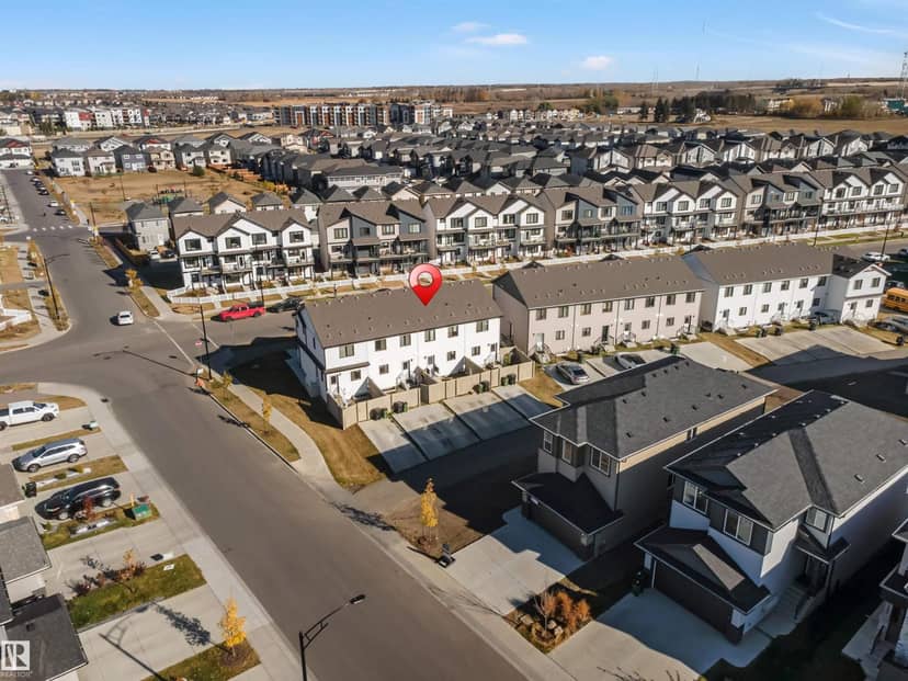 1183 Aster Bv NW, Edmonton, photo 2