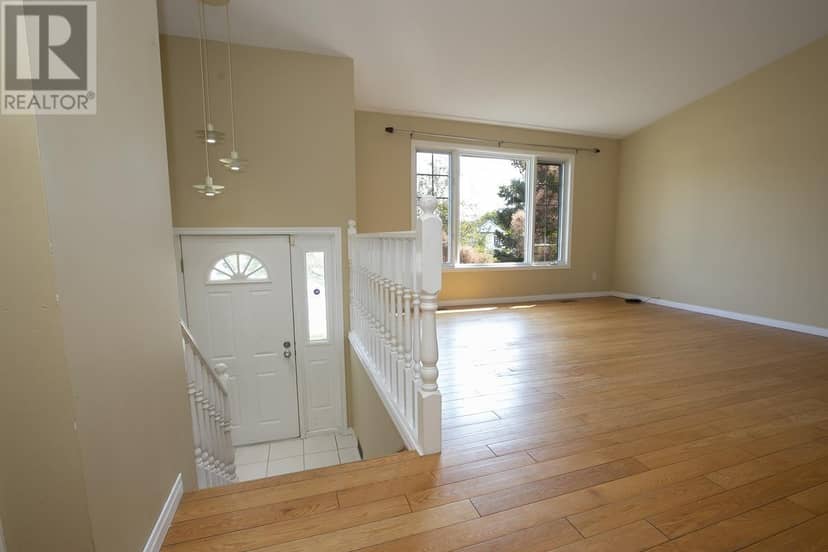987 Lake ST — photo 13 of 40