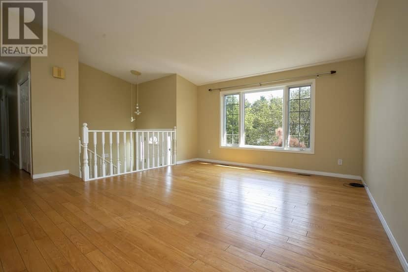 987 Lake ST — photo 15 of 40