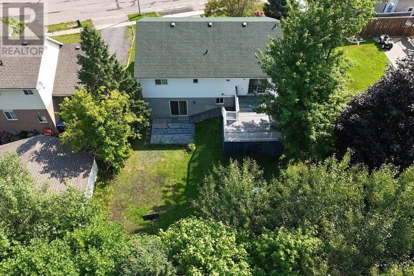 987 Lake ST — photo 11 of 40