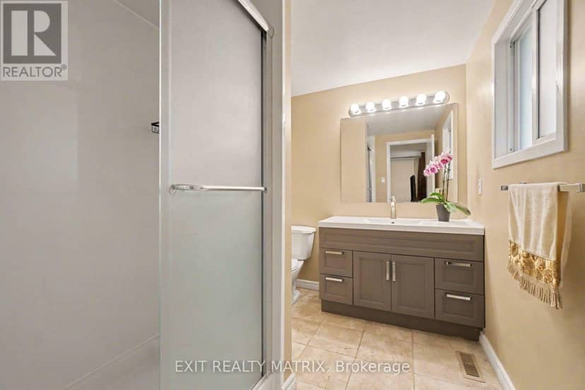 30 Bartley Crescent — photo 19 of 35
