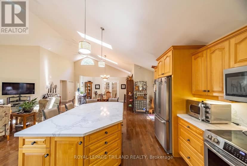 9958 Riverview Road — photo 23 of 40