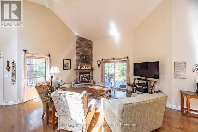 9958 Riverview Road, Lambton Shores, photo 4