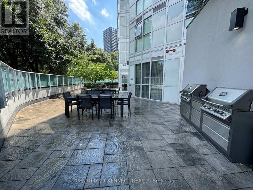 1703 - 219 Dundas Street E — photo 9 of 23