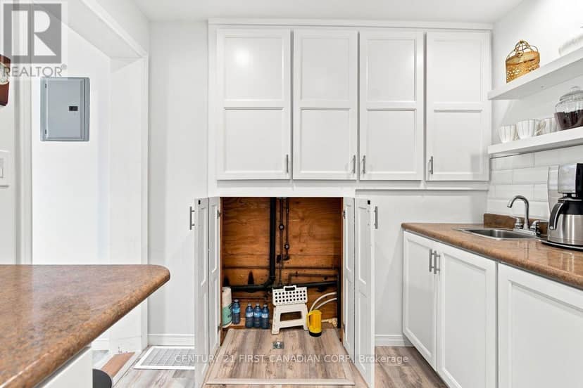 212 Main Street — photo 14 of 40