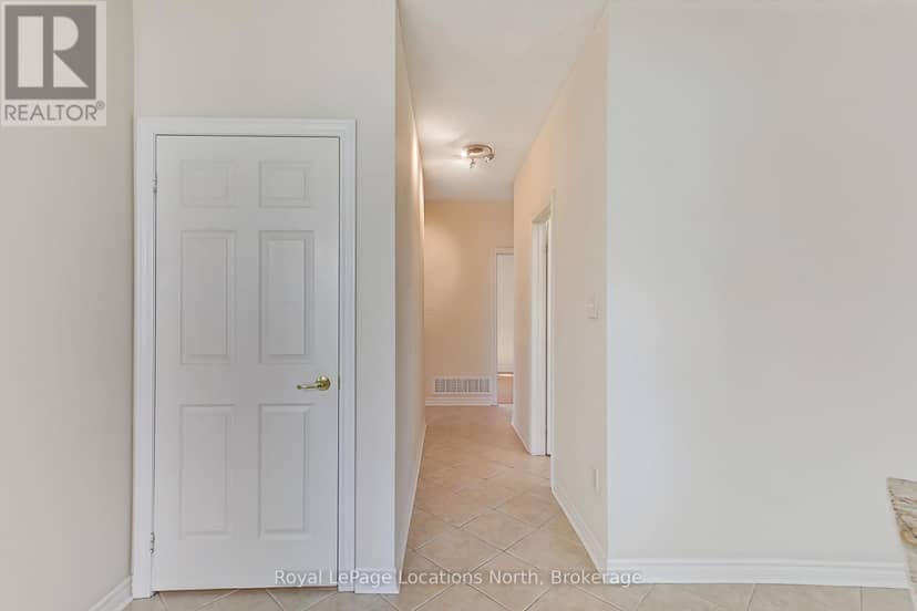 19 Kells Crescent — photo 21 of 40