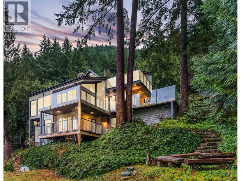 470 TIMBERTOP DRIVE, Lions Bay