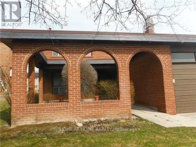 38 Clovercrest Road — photo 2 of 12