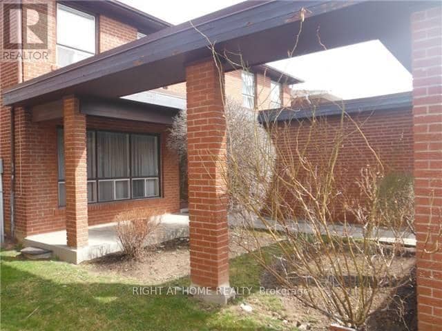 38 Clovercrest Road — photo 3 of 12