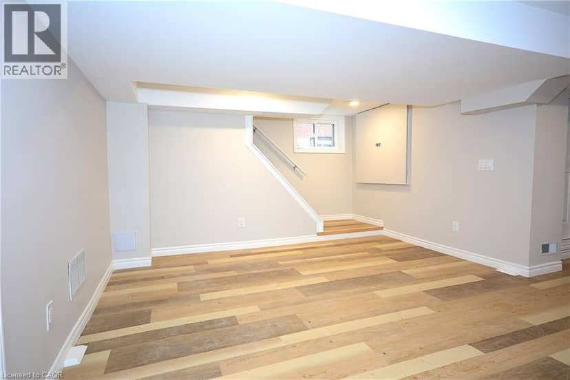 144 OTTAWA Street S — photo 26 of 28