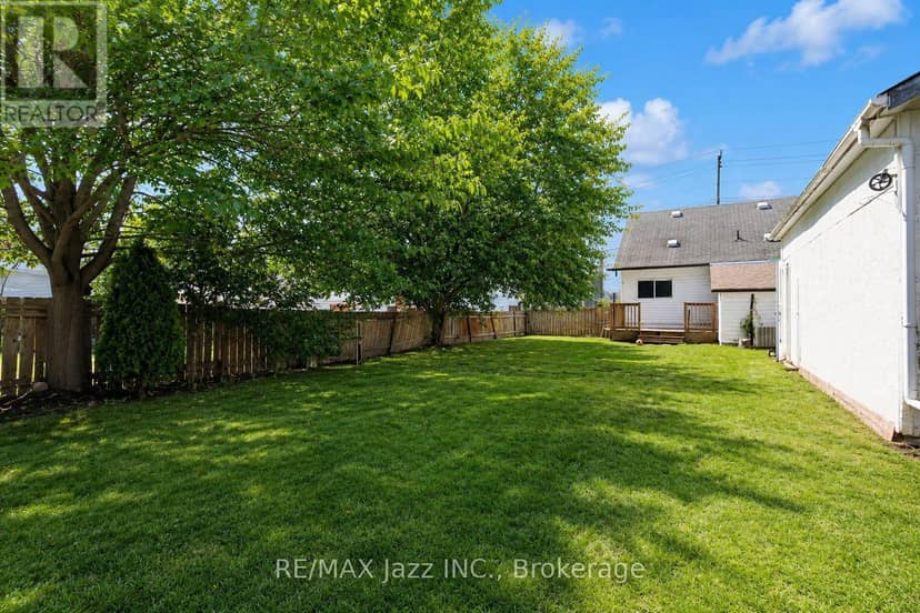 159 Byron Street — photo 10 of 11