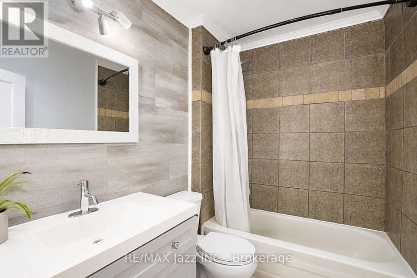 159 Byron Street — photo 6 of 11