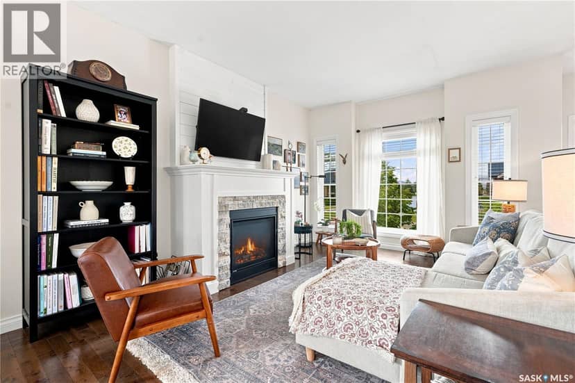 621 Braun LANE — photo 7 of 40
