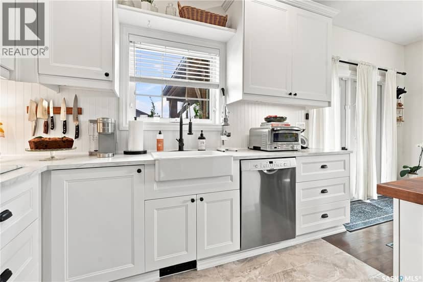 621 Braun LANE — photo 9 of 40