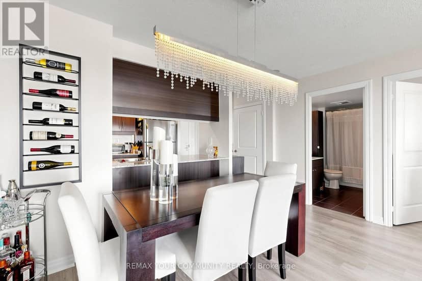 2910 - 2015 Sheppard Avenue E — photo 10 of 40