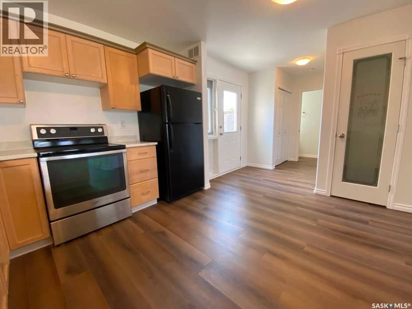 114 Meadowlark PARK — photo 3 of 29