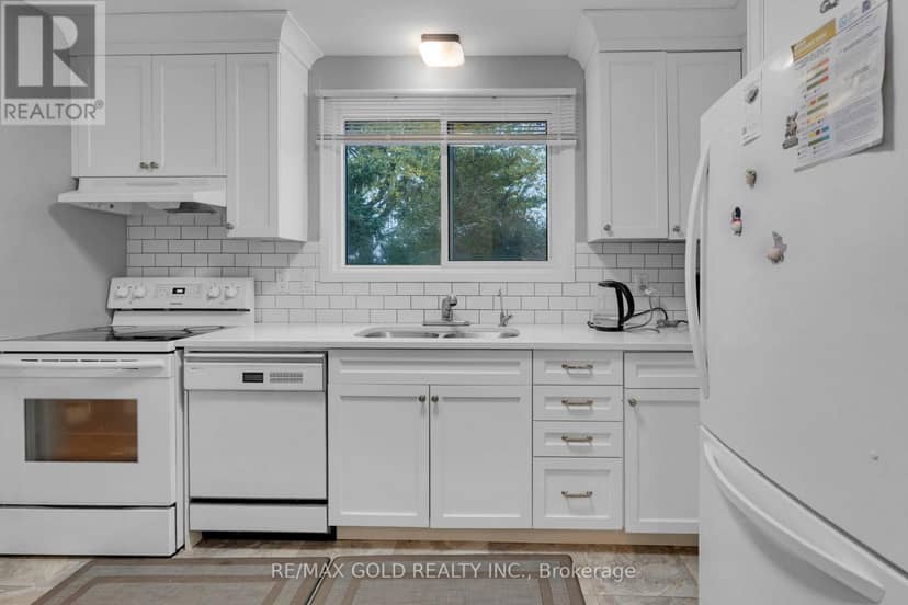 3 St Lawrence Place — photo 15 of 31