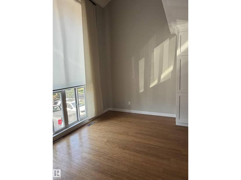 10344A 121 ST NW — photo 17 of 29