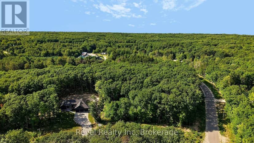 46 Voyageur Drive — photo 1 of 21