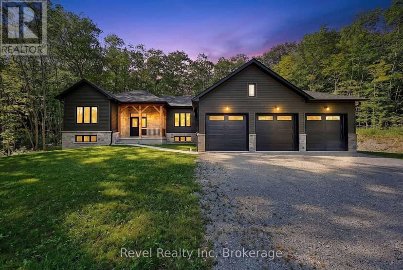 46 Voyageur Drive — photo 2 of 21
