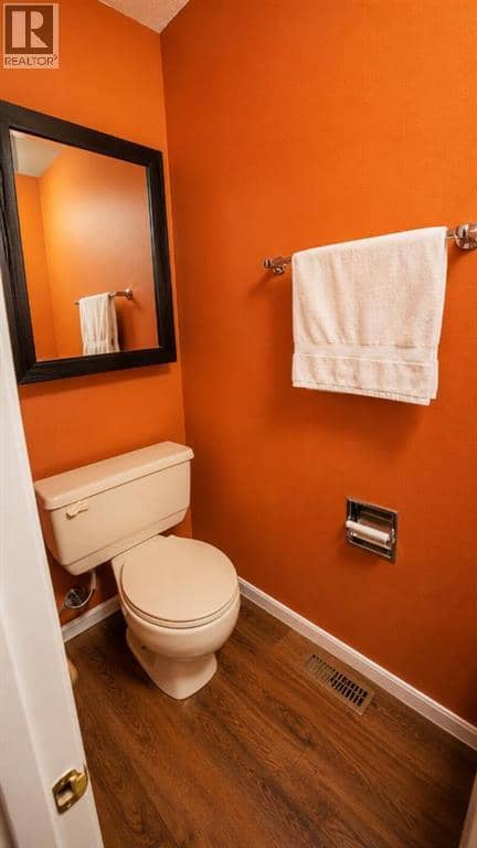 5 Hillside Crescent — photo 17 of 31