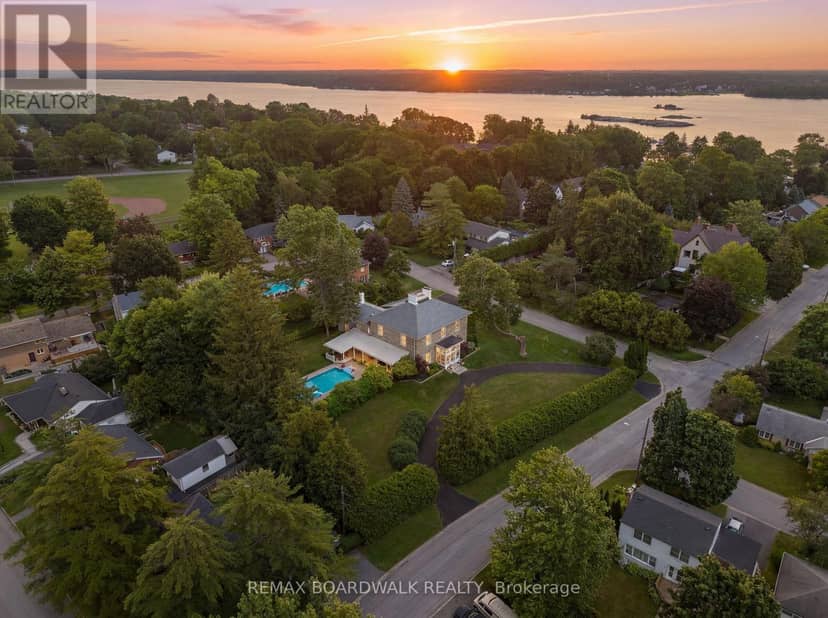 55 Cochrane Drive, Brockville, photo 3