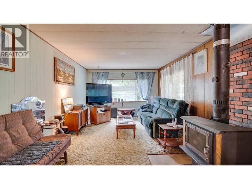 686 Powell Road, Lumby, photo 6