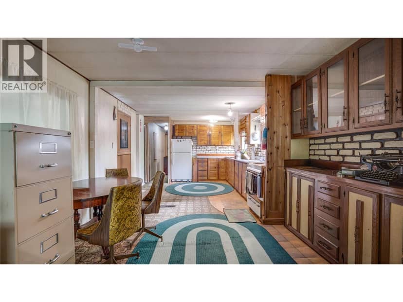 686 Powell Road, Lumby, photo 7