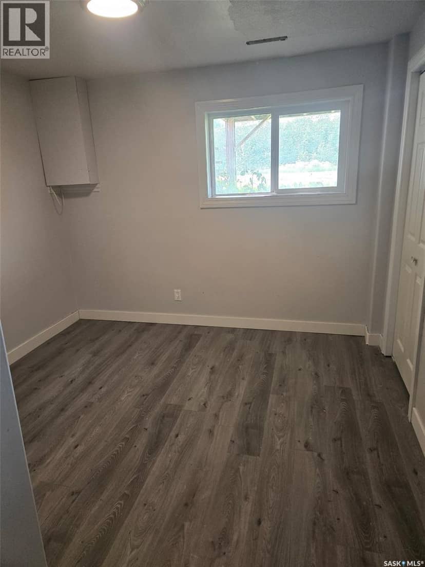 633/635 3rd STREET NE — photo 11 of 18