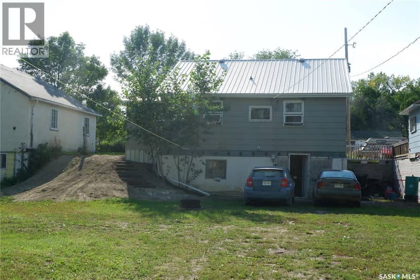 305 1st STREET E — photo 15 of 27