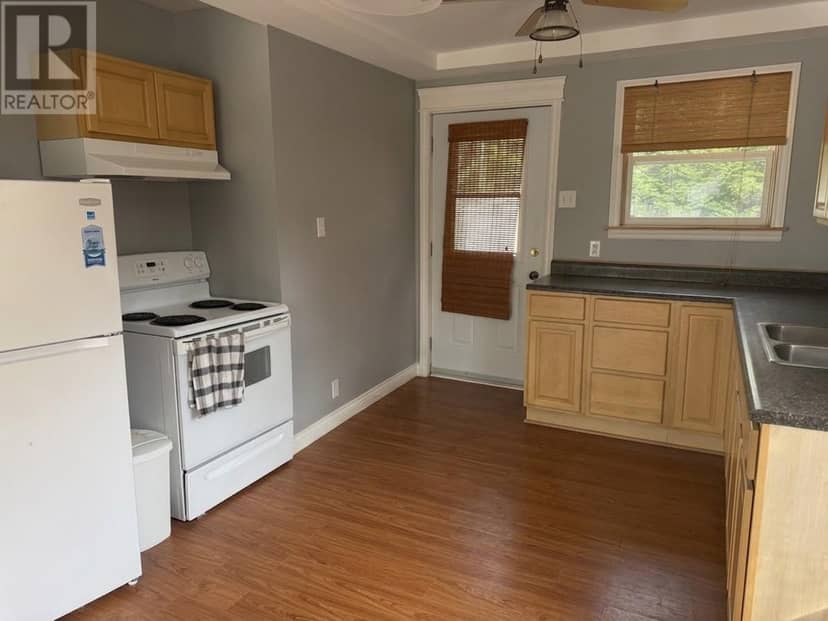 96 Hodgewater Line — photo 3 of 10
