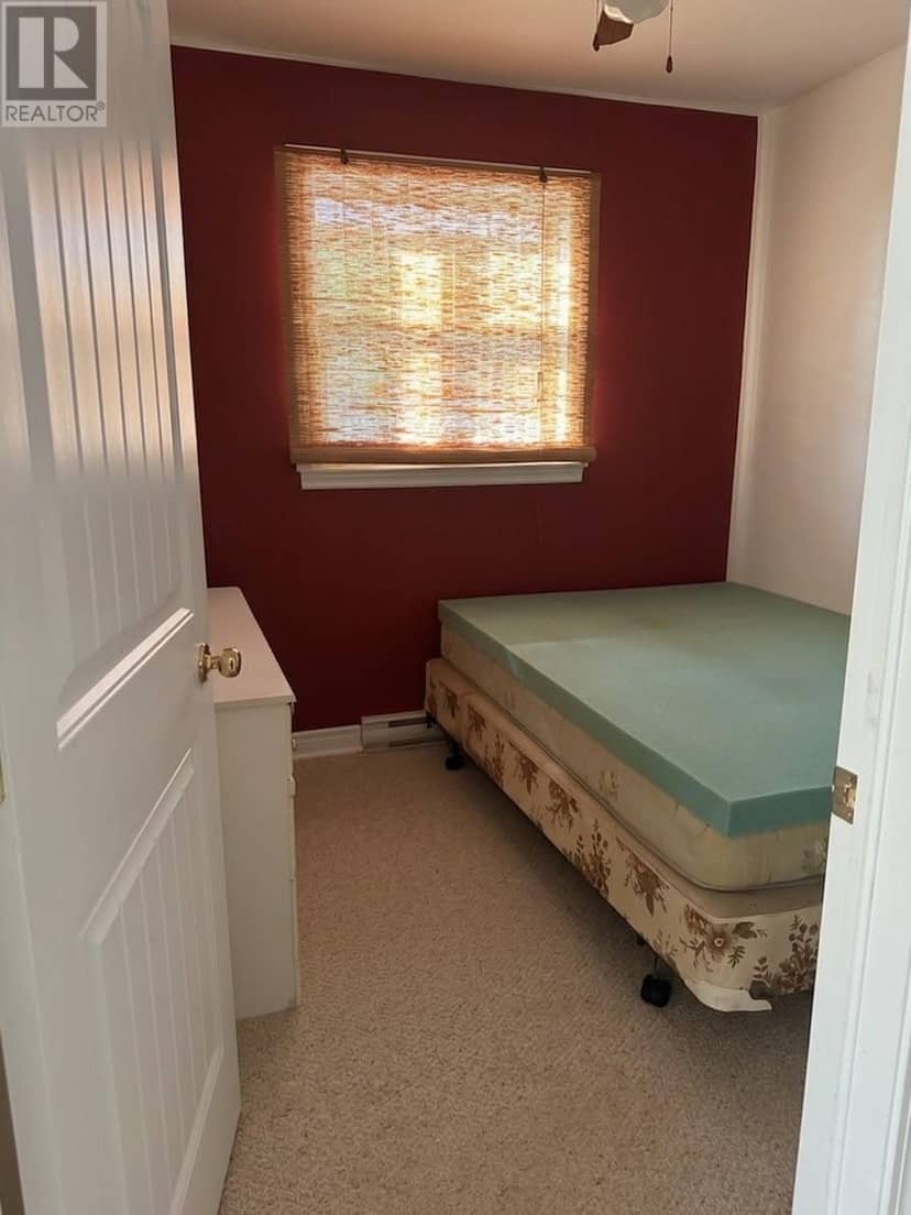 96 Hodgewater Line — photo 6 of 10