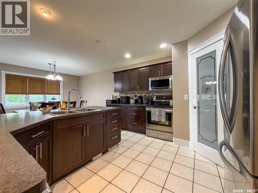 715 Centre STREET — photo 18 of 40