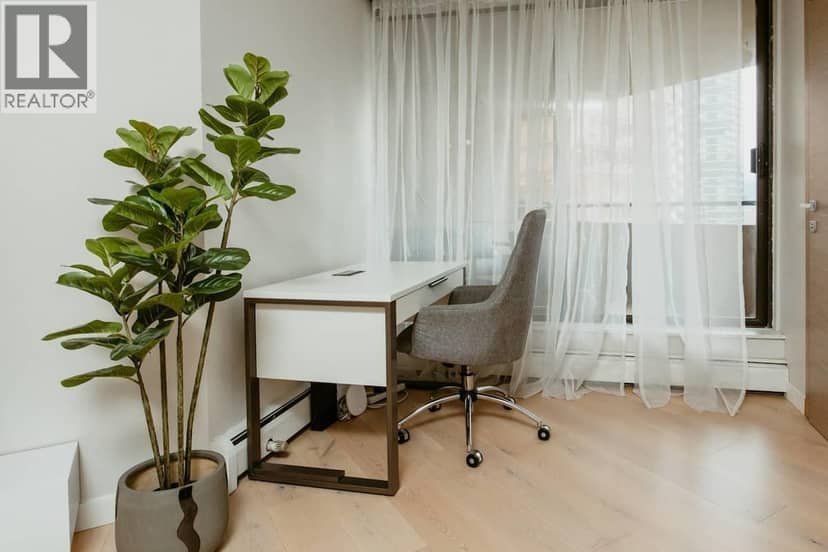 407 1455 Robson Street, Vancouver, photo 5