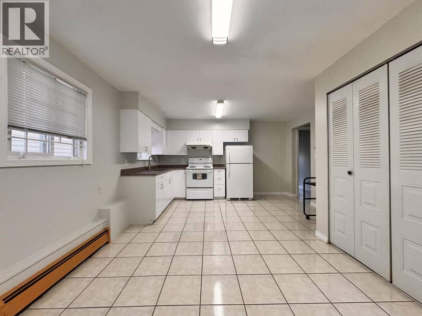 Lower 120 SPRINGER AVENUE, Burnaby, photo 4
