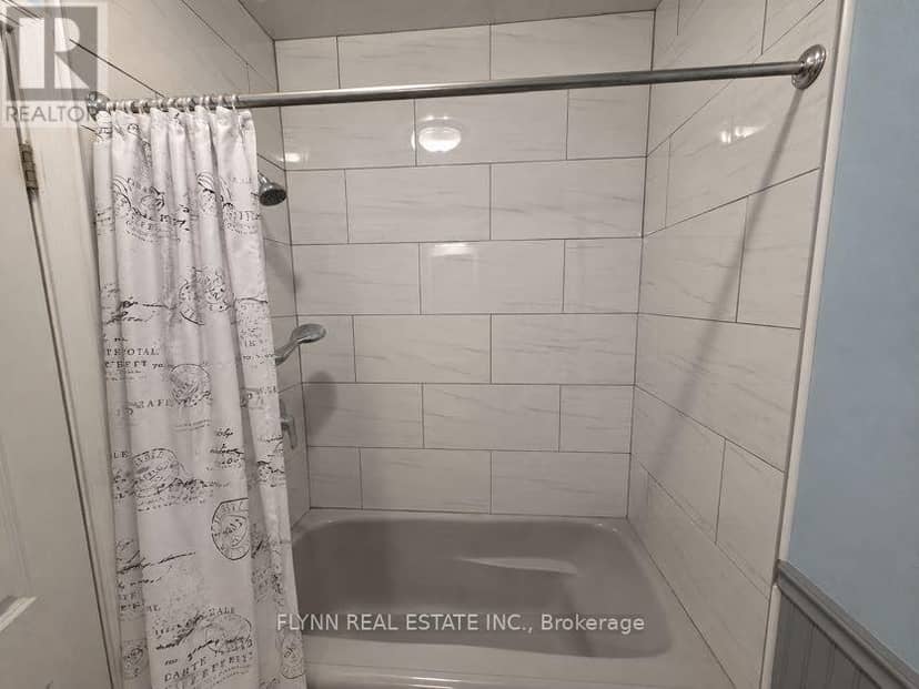 5896 Valley Way — photo 23 of 40