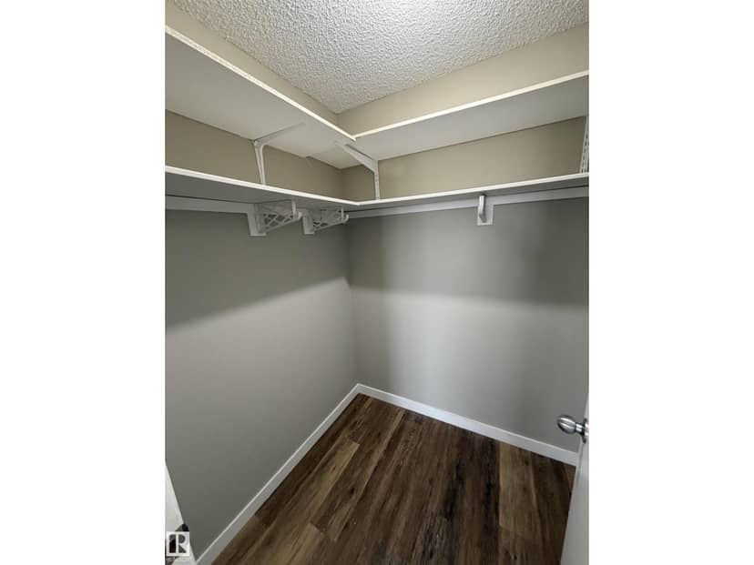 1535 80A ST NW — photo 10 of 31