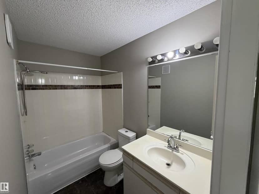1535 80A ST NW — photo 11 of 31