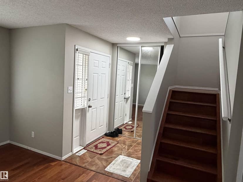 1535 80A ST NW, Edmonton, photo 2