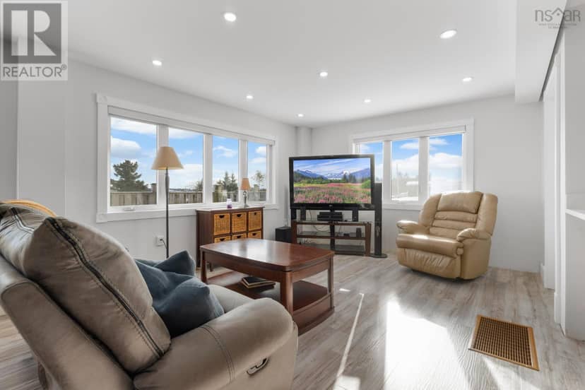 1454 Terence Bay Road — photo 7 of 40
