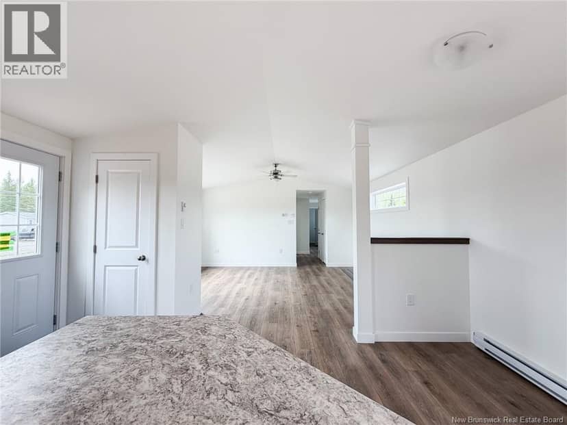 40 Luanne Drive — photo 11 of 25