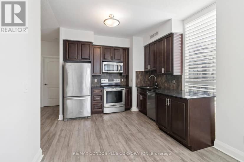 1108 - 20 North Park Road — photo 5 of 27
