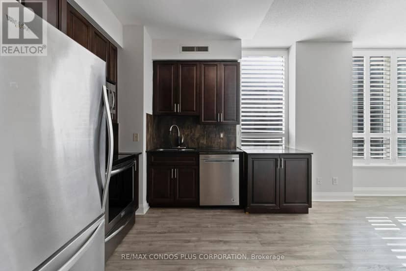1108 - 20 North Park Road — photo 6 of 27