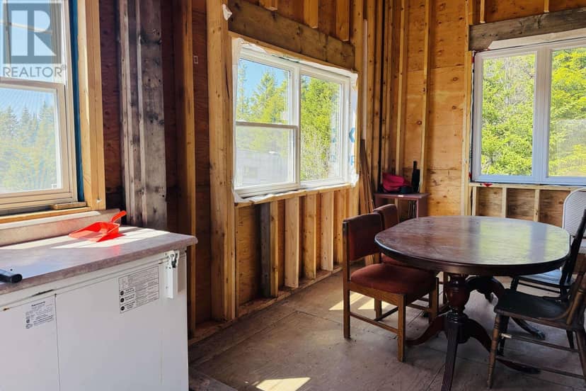 777 Yorke Settlement Road, Diligent River, photo 8