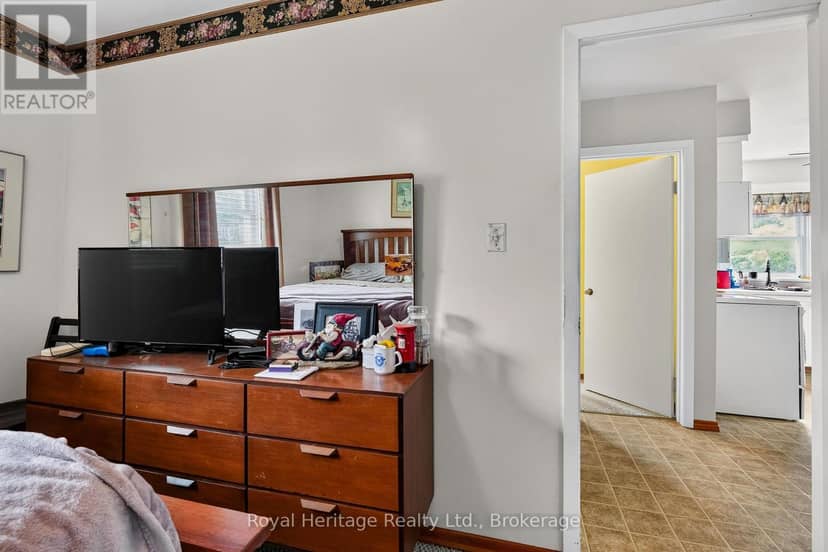 8 Simmons Street — photo 23 of 40