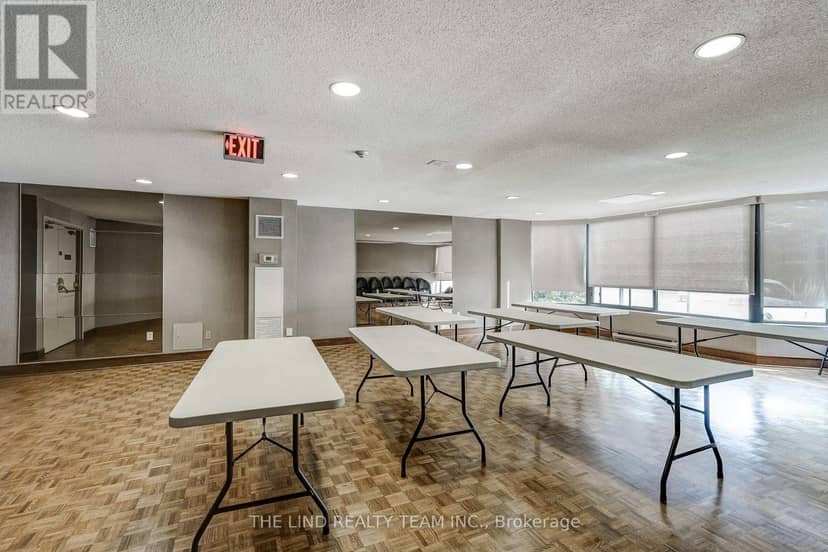 1402 - 7440 Bathurst Street — photo 40 of 40