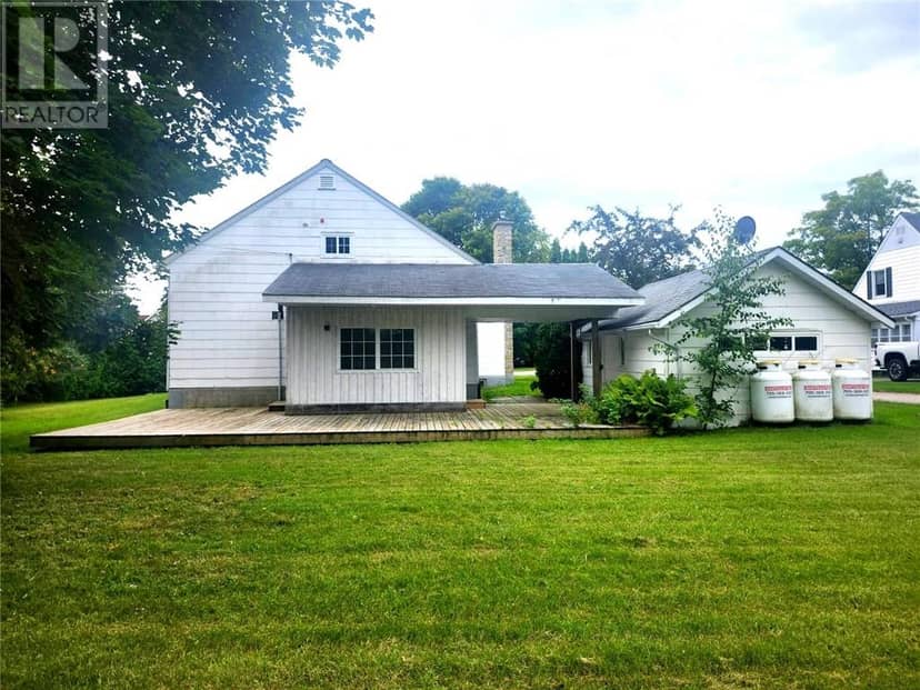 16 ROBINSON Street W, Little Current, photo 4