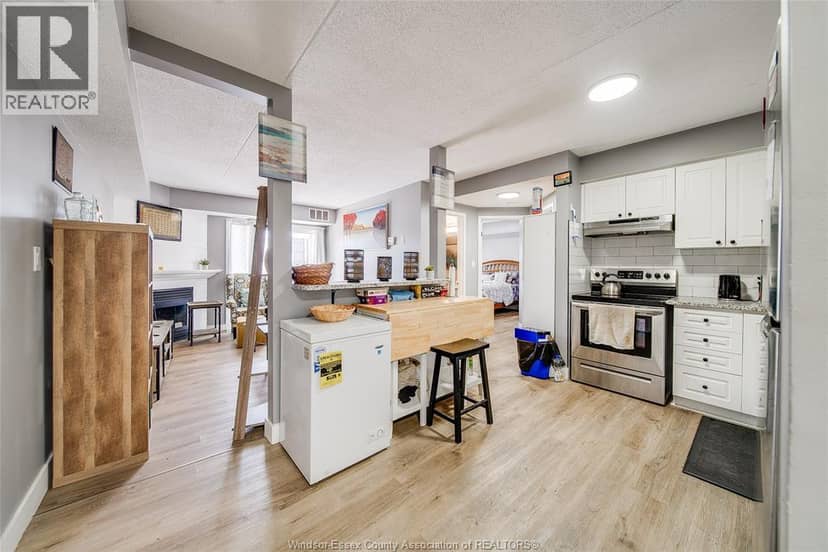 1323 LANGLOIS AVENUE Unit# 204 — photo 11 of 28